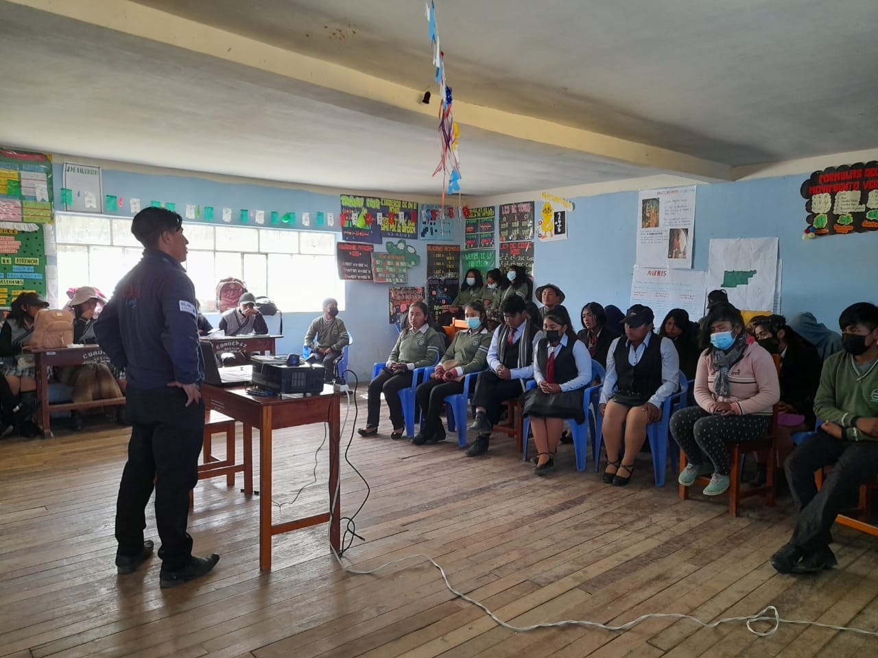 Taller colegio Chuquiñapi 9