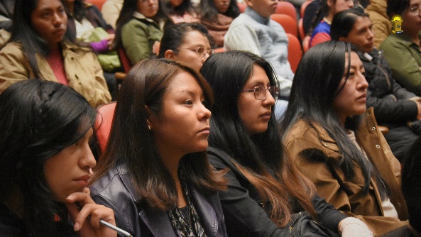 Autoridades en presentación del estudio UMSA