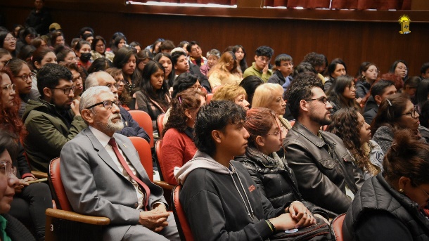 Autoridades en presentación del estudio UMSA