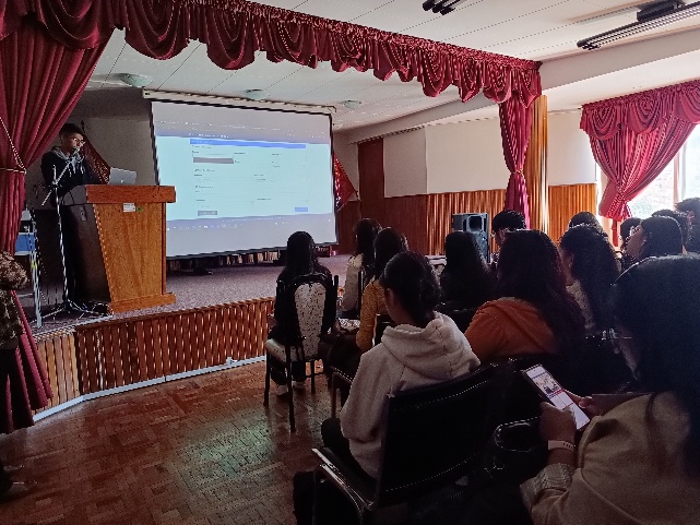 Intervención de estudiantes